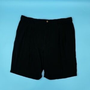 LIKE NEW! Paradise Coves 100% Silk Mens Shorts